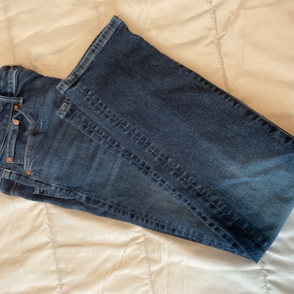 AE Like NEW Airflex Jeans - Picture 2 of 5